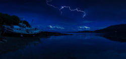 Thunderstorm at sea - Photo: © mcbeaner / Pixabay