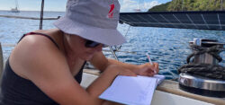 woman with notebook | © Clara Weimer