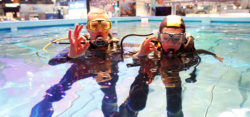 Taster diving at boot - Photo: © Messe Düsseldorf / C. Tillmann