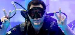 Diver under water | Copyright © Messe Düsseldorf | C. Tillmann